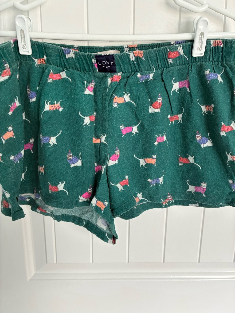 GAP Green Cat Pattern Lounge Shorts